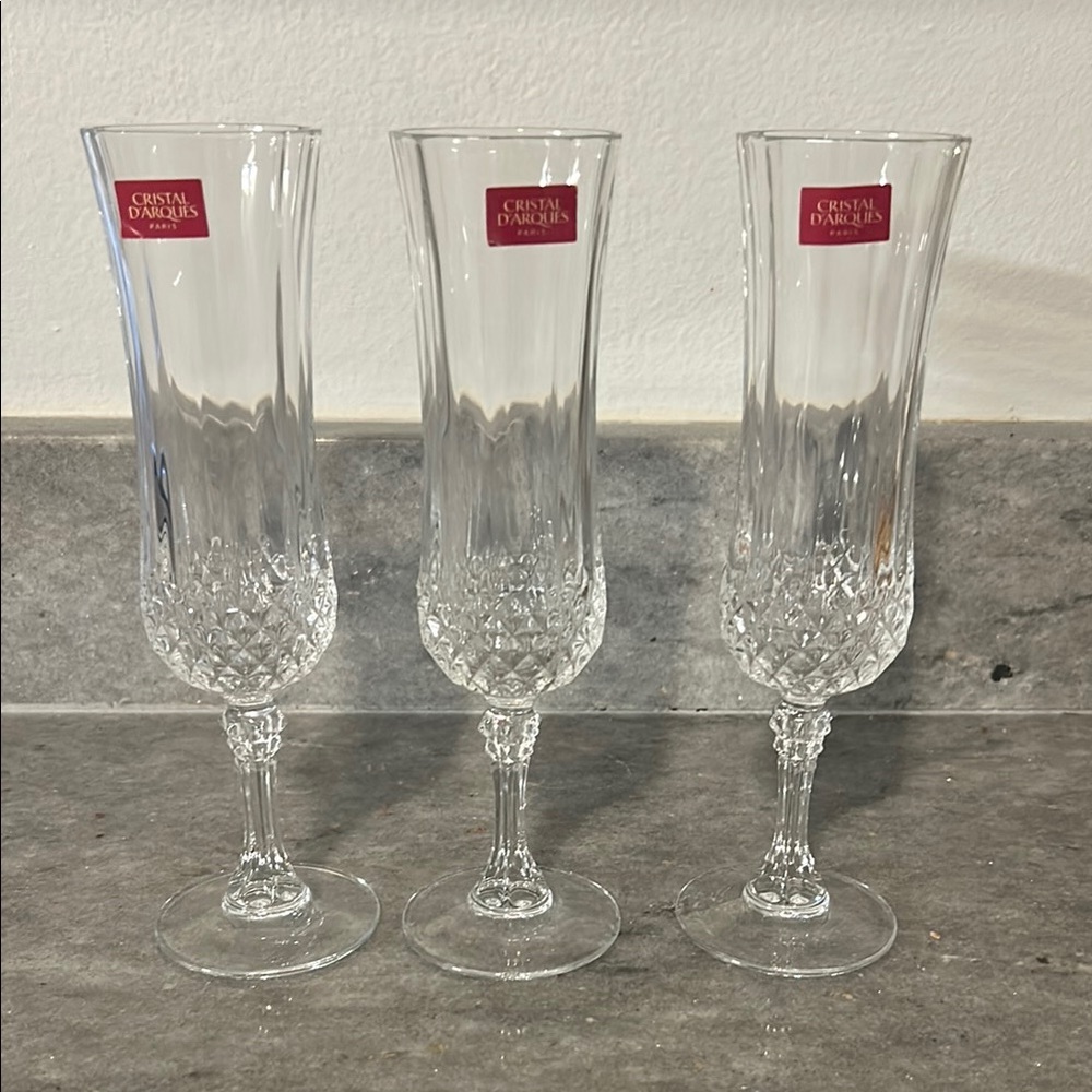 D’ARQUES White 3 Crystals Drinkware with Elegant Design